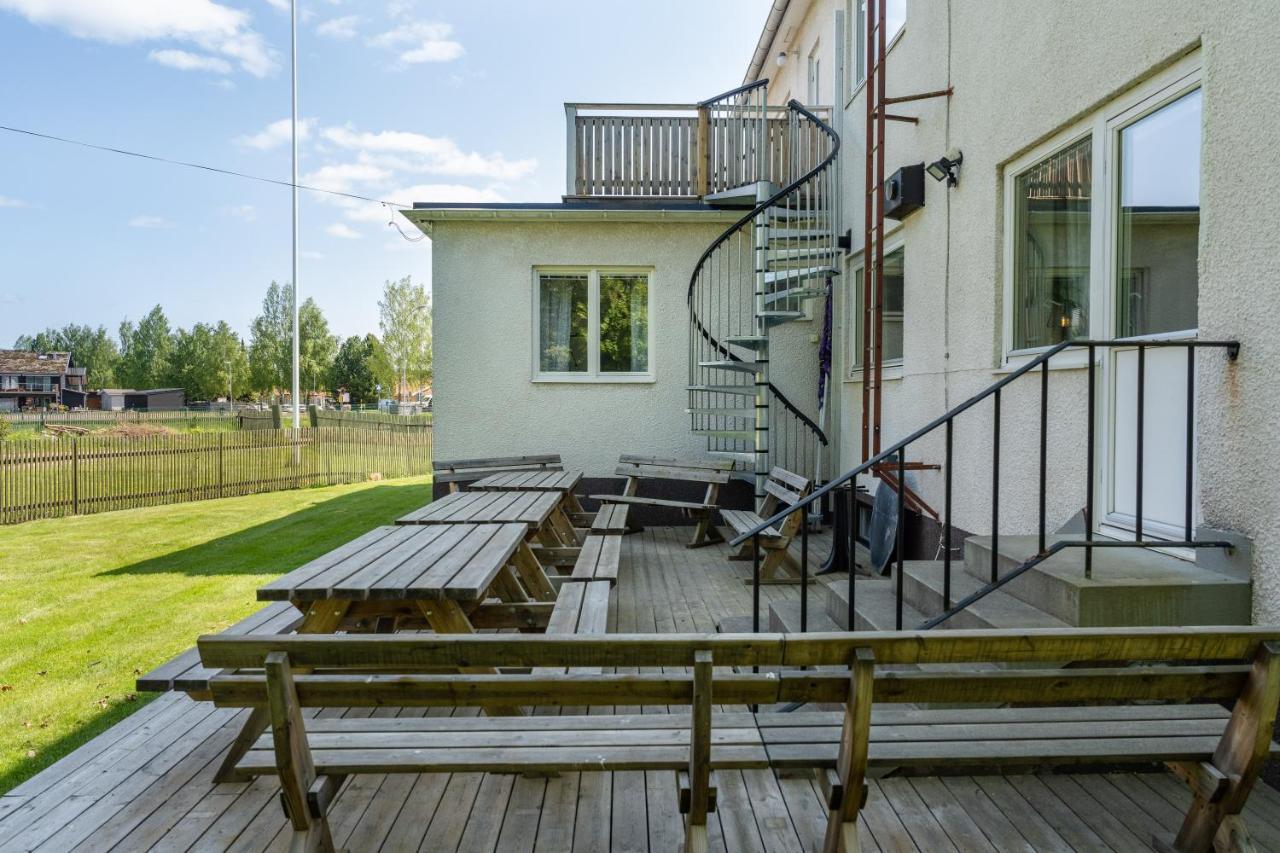 Vandrarhemmet Stranden Mora Bagian luar foto